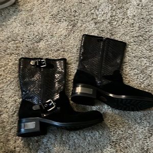 New Vince Camuto moto boots